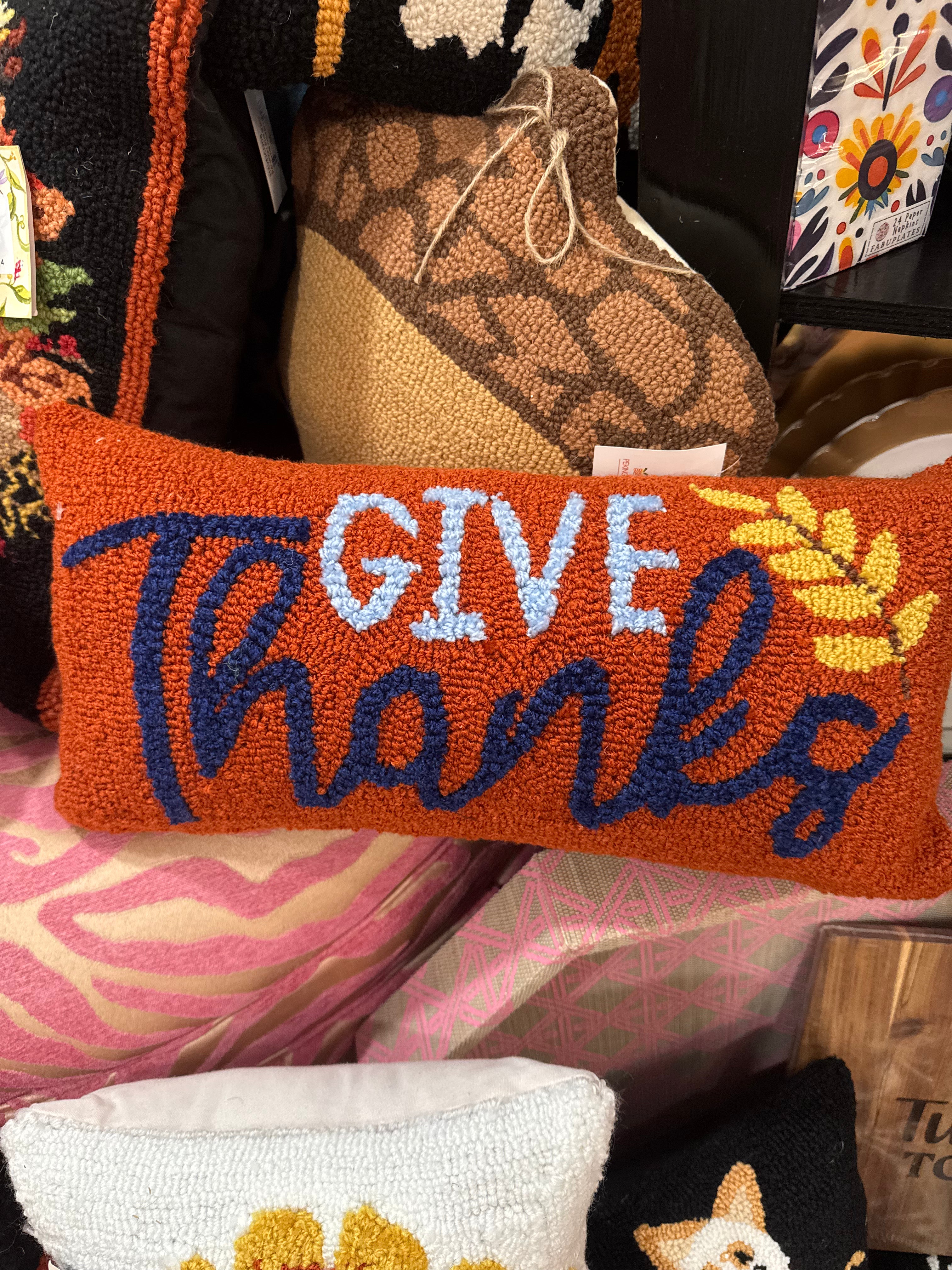 Give thanks pillow